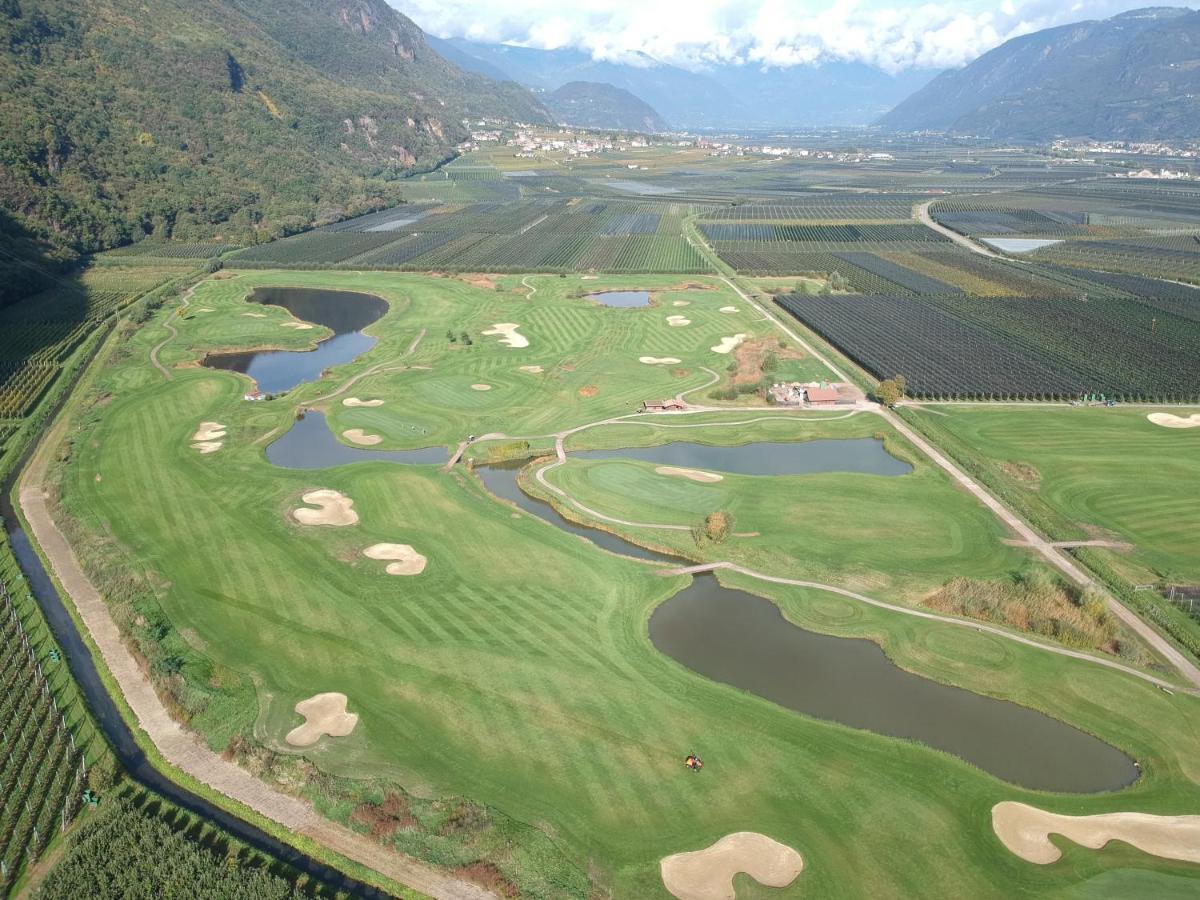 The Lodge Sporthotel - Golfclub Eppan Апиано сула Страда дел Вино Екстериор снимка