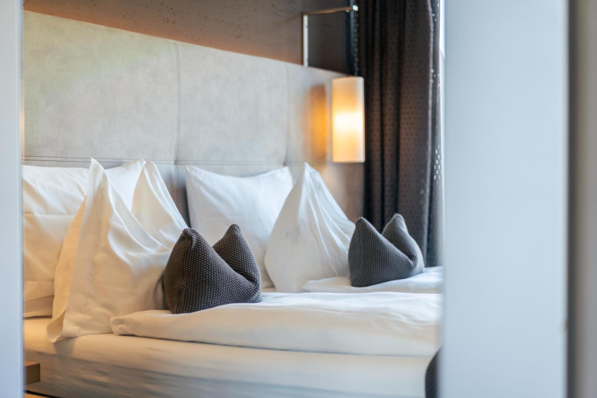 The Lodge Sporthotel - Golfclub Eppan Апиано сула Страда дел Вино Екстериор снимка