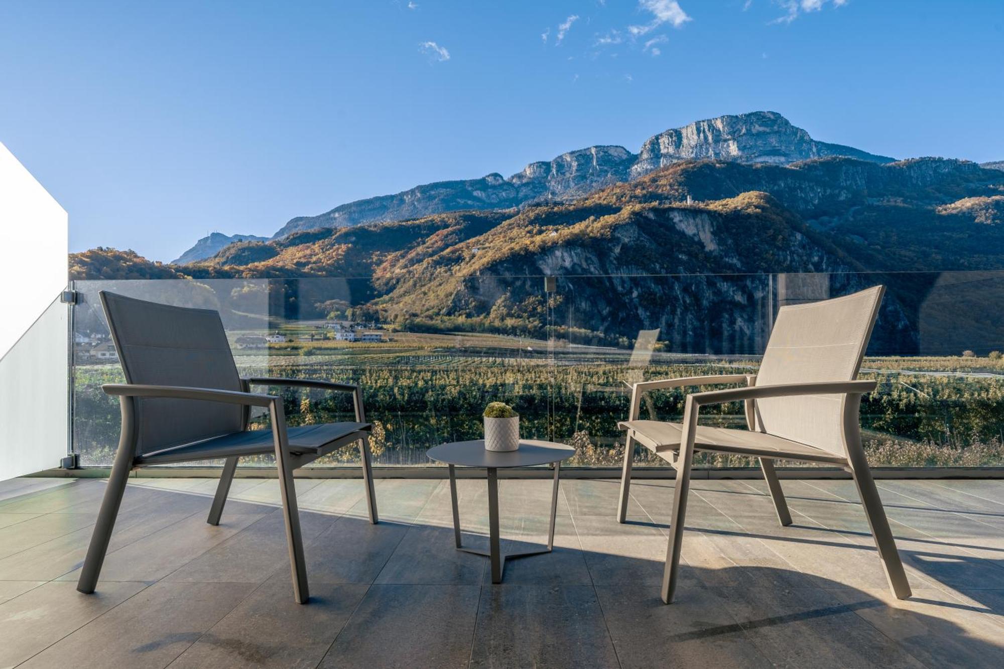 The Lodge Sporthotel - Golfclub Eppan Апиано сула Страда дел Вино Екстериор снимка